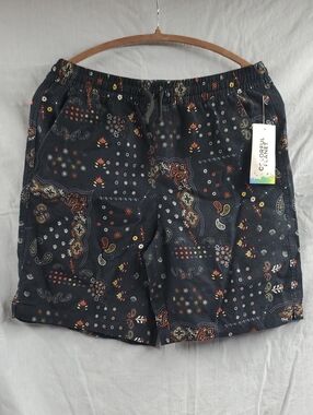 Women’s Black Paisley Print Casual Shorts #174